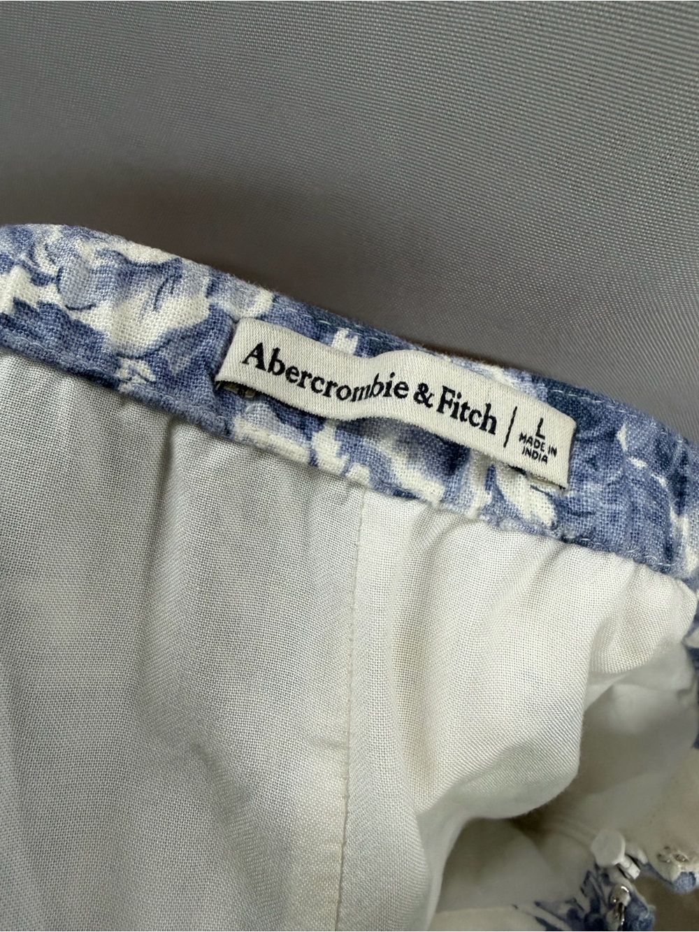 Abercrombie Blue Floral Linen Midi Skirt Elegant White and Blue Pattern Large - Picture 9 of 9